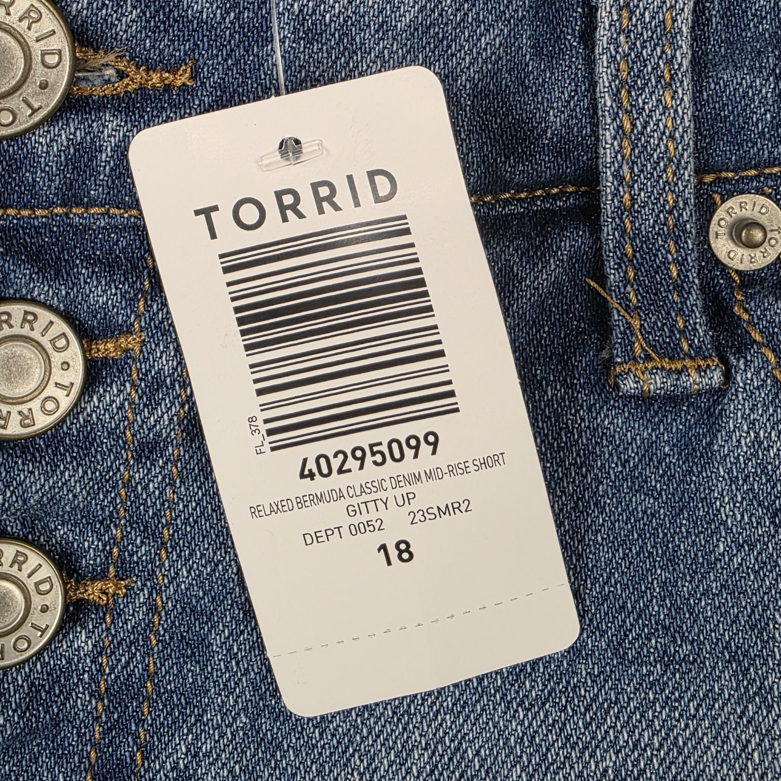 Torrid Shorts Womens Size 18 Relaxed Bermuda Classic Blue Denim Gitty Up Nee
