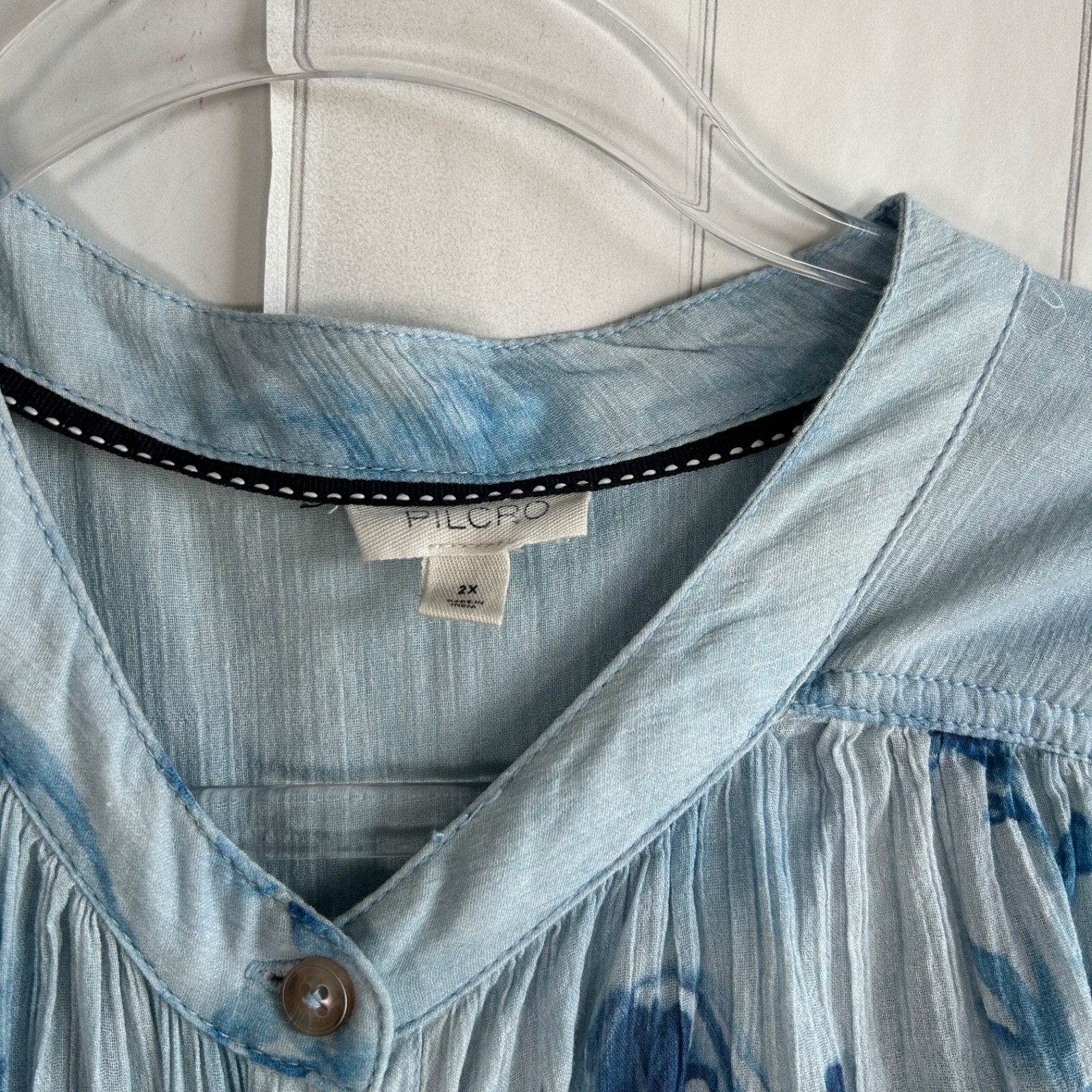 Anthropologie Pilcro plus size 2X Sidney batwing blouse blue floral batik cotton