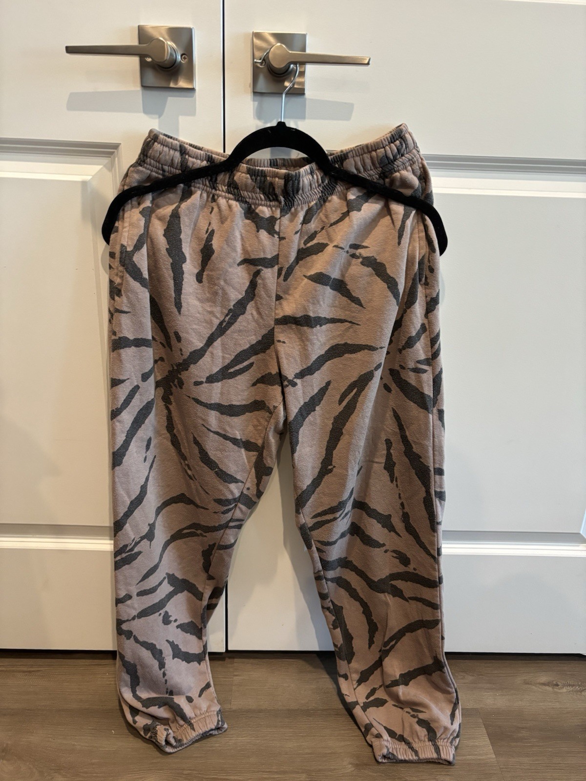 New Clothes Without Tags Also 2 Pairs Of Shoes Lightly Worn! Vans 8 Sandals 7