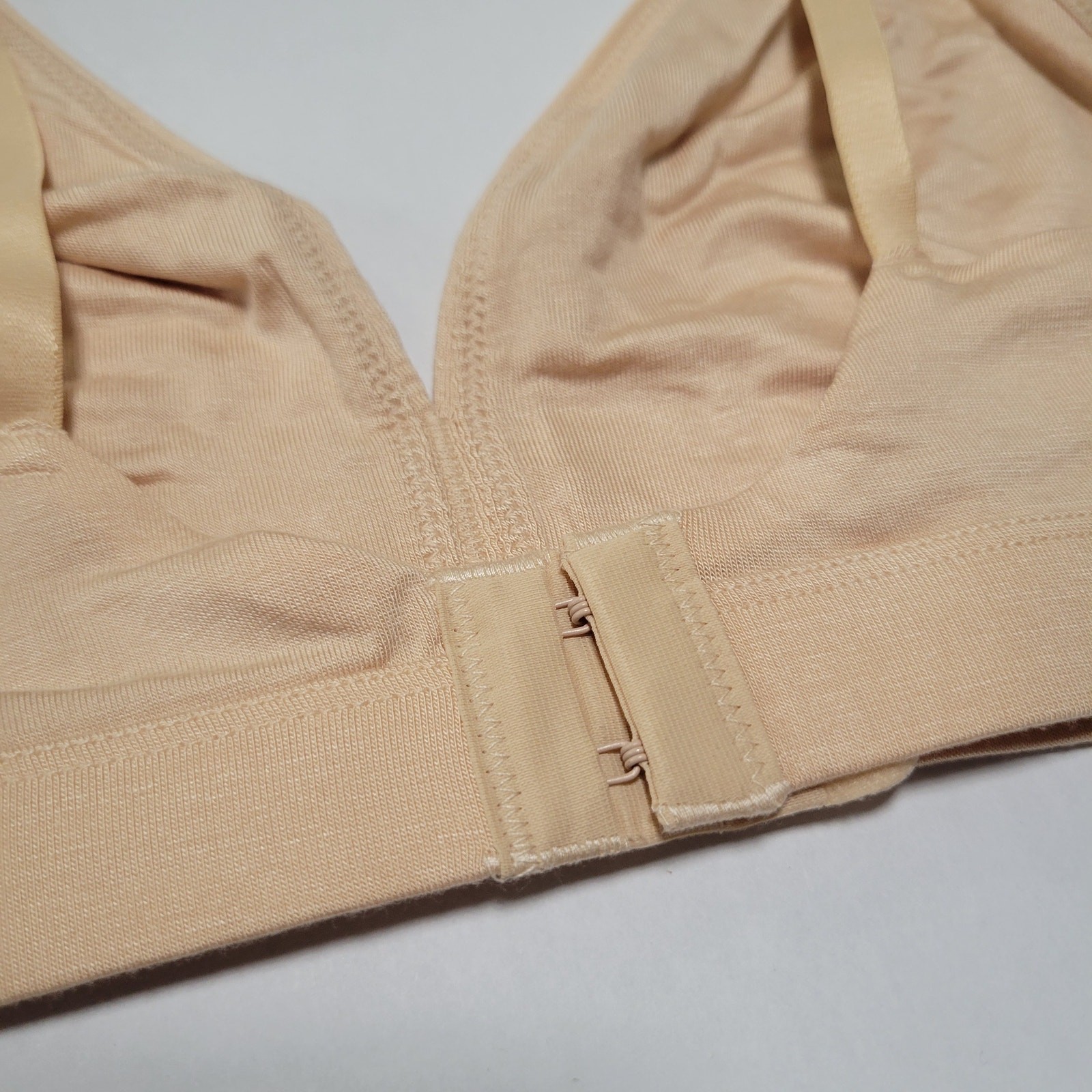 Alfani Super Soft Essential Unlined Bralette Creamy Ivory Beige NWT Size Medium