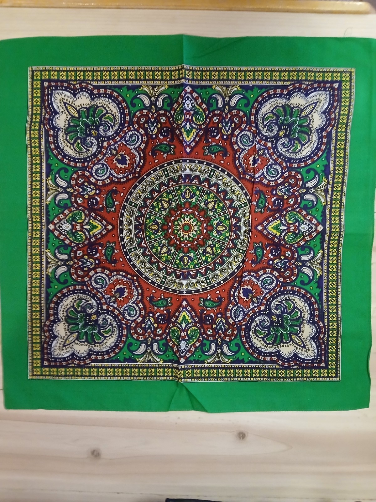 BANDANA SCARVE FOR MEN AND WOMEN 100% QUALITY COTTON COLORFAST 22X22 VERY SOFT