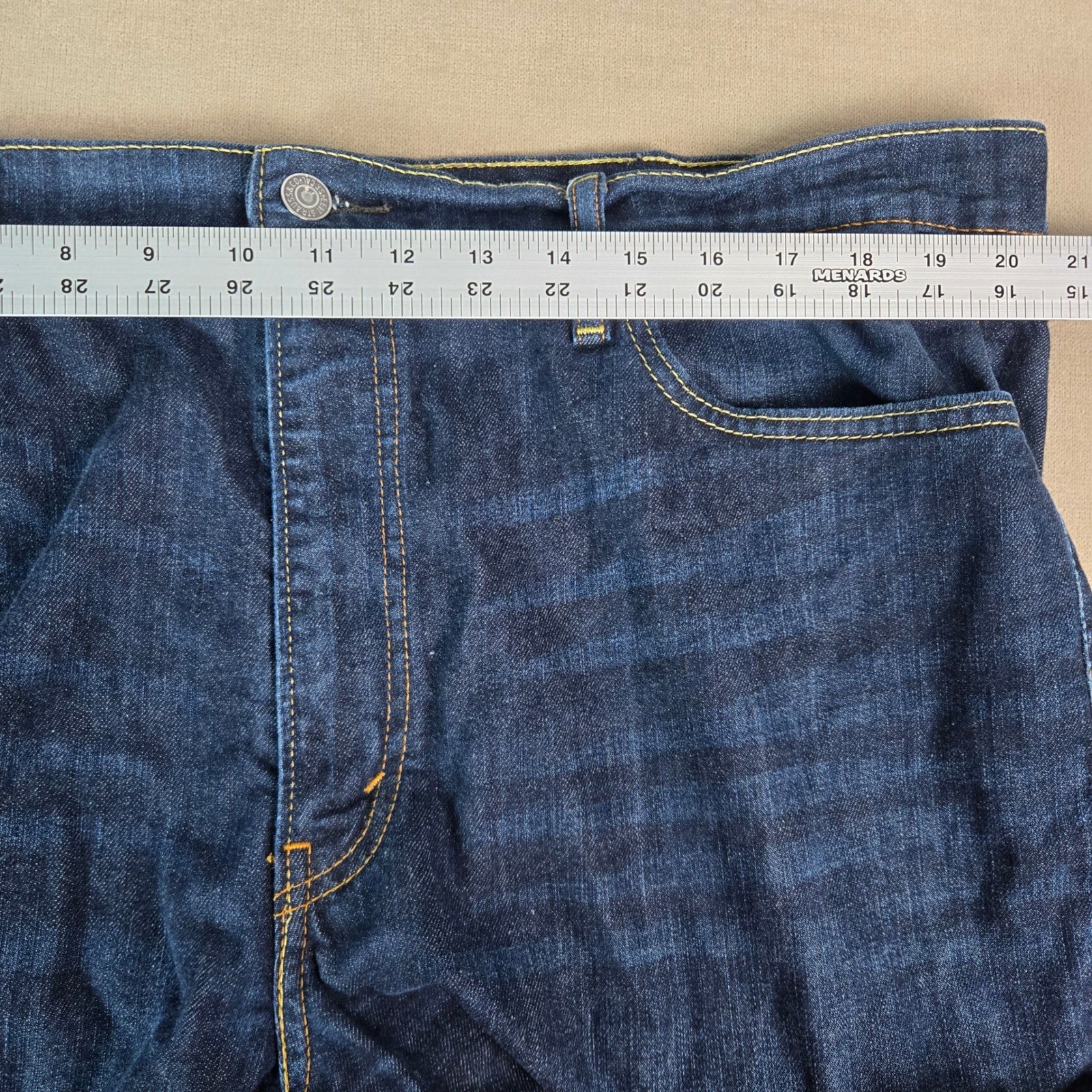 Levis 541 Athletic Taper Mens Jeans Dark Wash Blue Denim 40×32 (Measures 40×30)