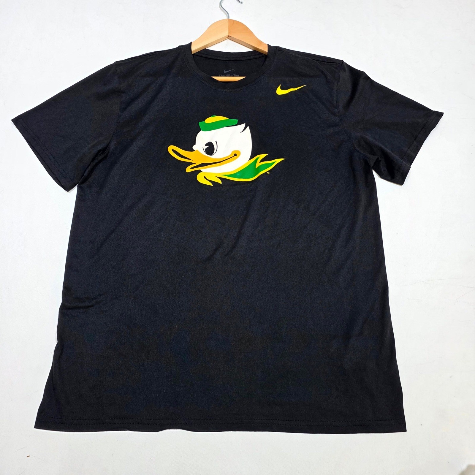 Nike Oregon Ducks T-Shirt Mens XL Black Dri-FIT Mascot Logo NCAA Athletic Tee