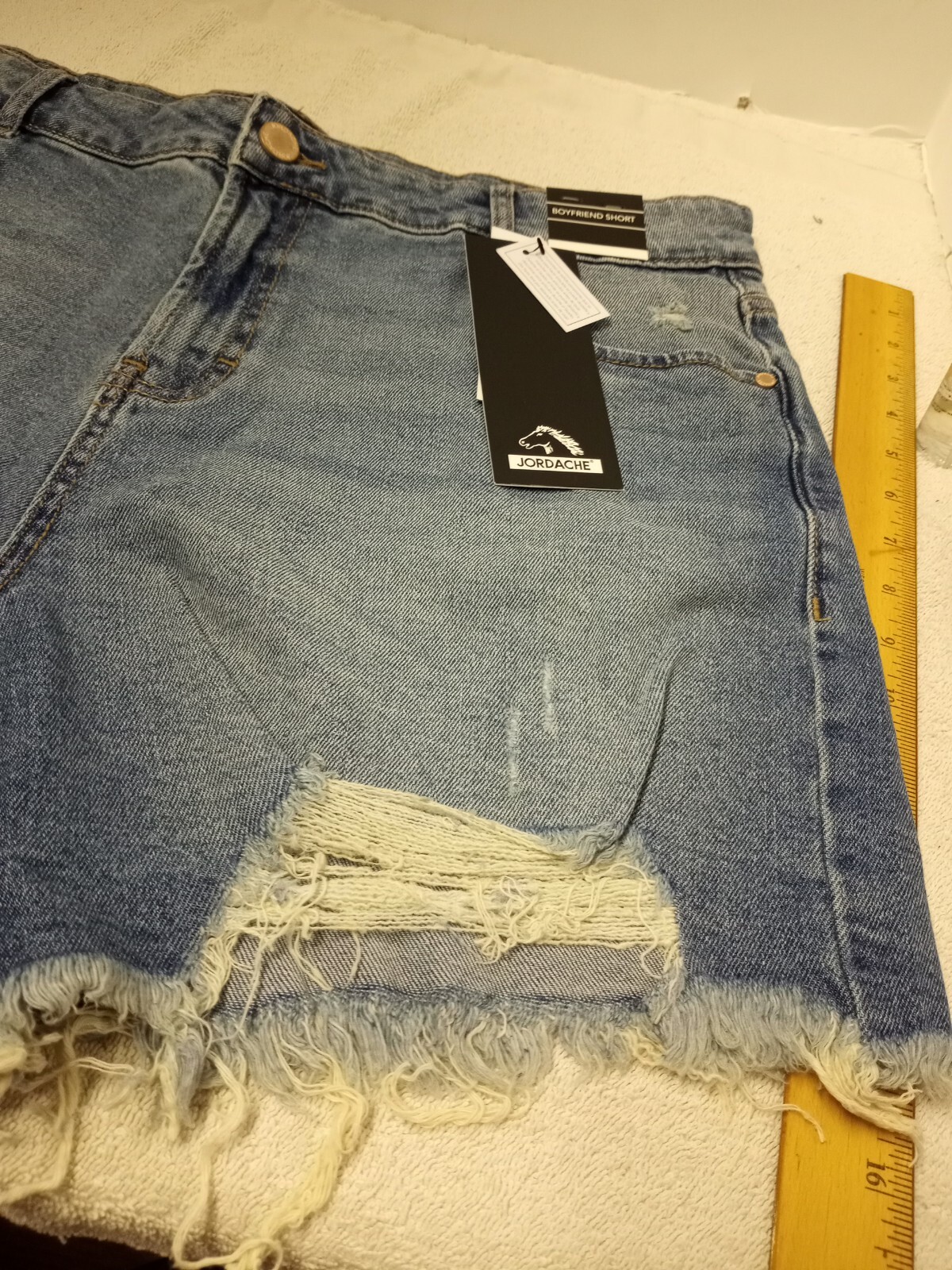 Jordache Boyfriend Shorts Size 14 Distressed
