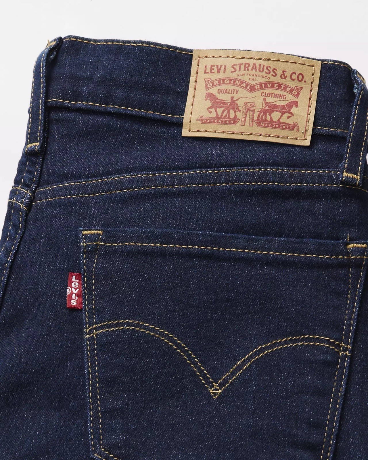 Levi’s Women’s 314 Shaping Straight Mid-Rise Stretch Denim Jean Size 28 (021)