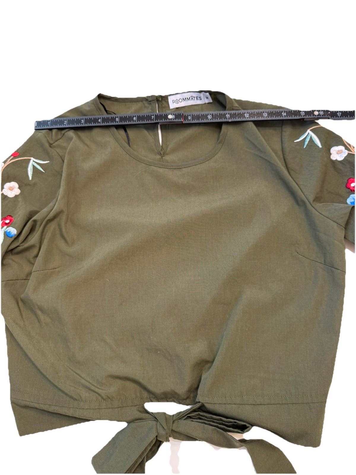 Roommates Gorgeous Embroidered M Olive Green Crop Top w/Bell Sleeves Boho Preppy