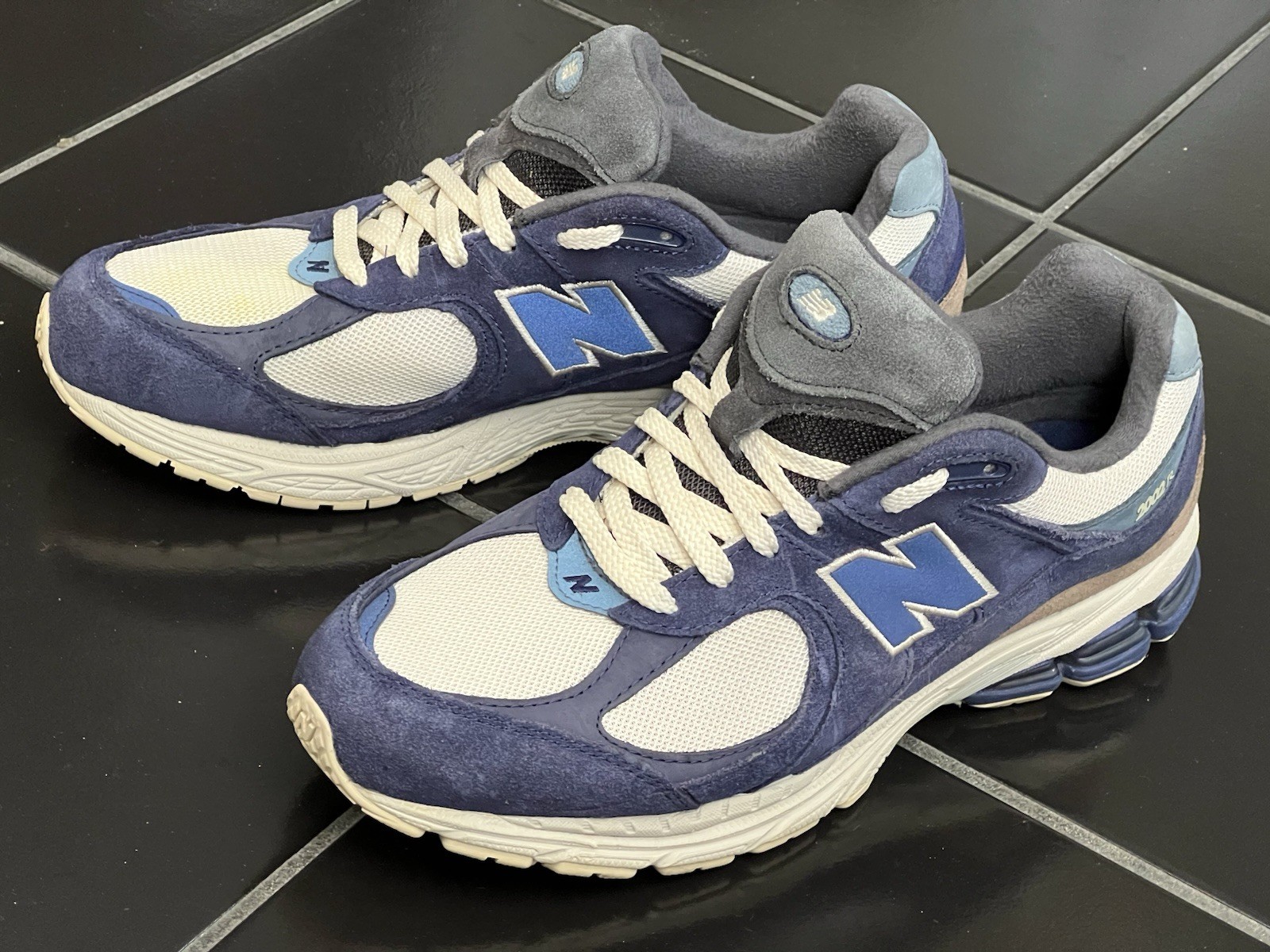 New Balance 2002R Night Tide Blue Team Cream (M2002RG) Suede Shoes Men’s 11.5