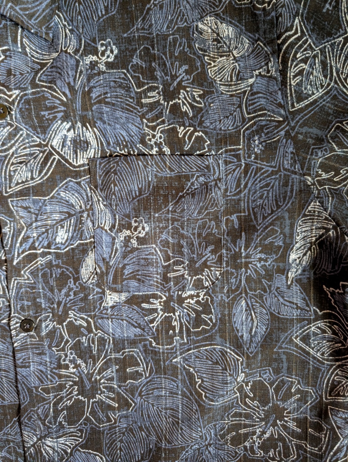Van Heusen Shirt Mens Large Navy Blue Hawaiian Aloha Casual Vacation Shirt 16.5