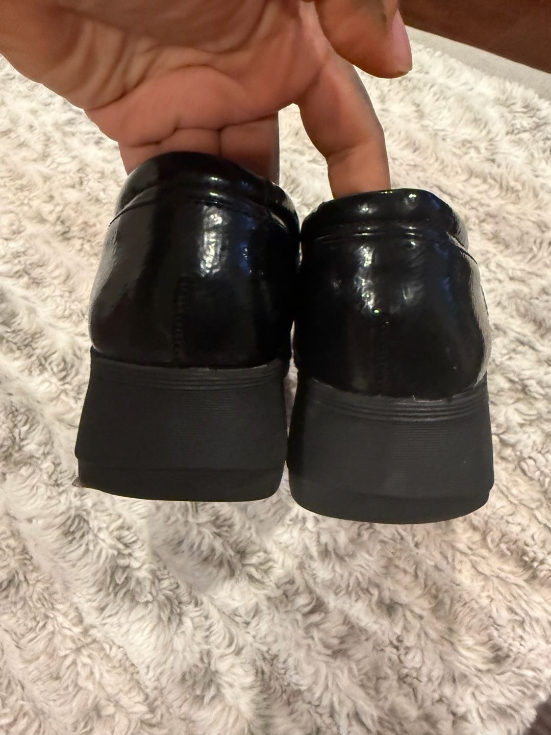 Clarks Collection Black Patent Platform Loafers with Chain Detail Sz.9-9.5