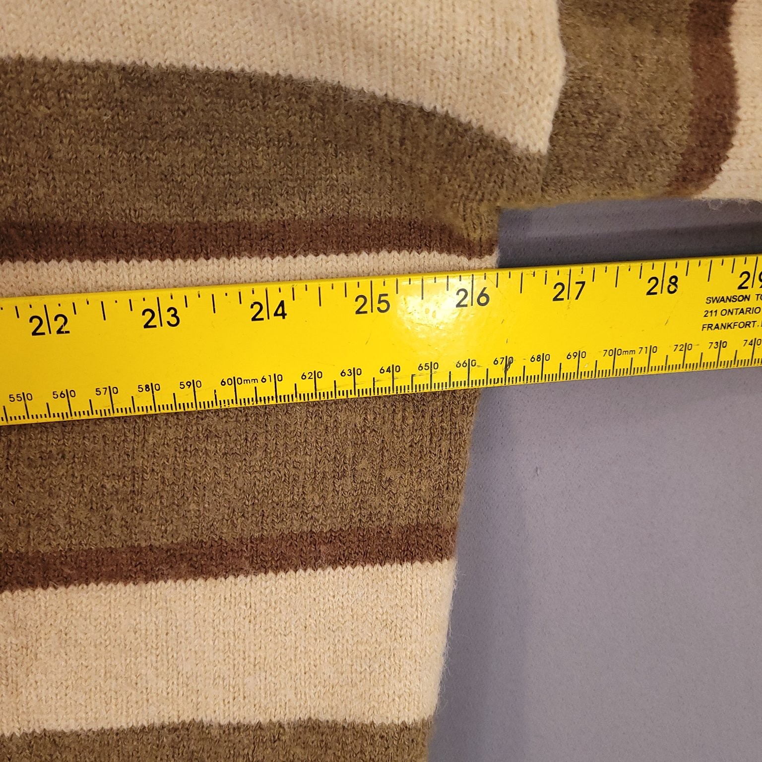 DAZY Men’s Sweater Brown Beige Stripe L Actual Size 2XL V-Neck Acrylic Blend