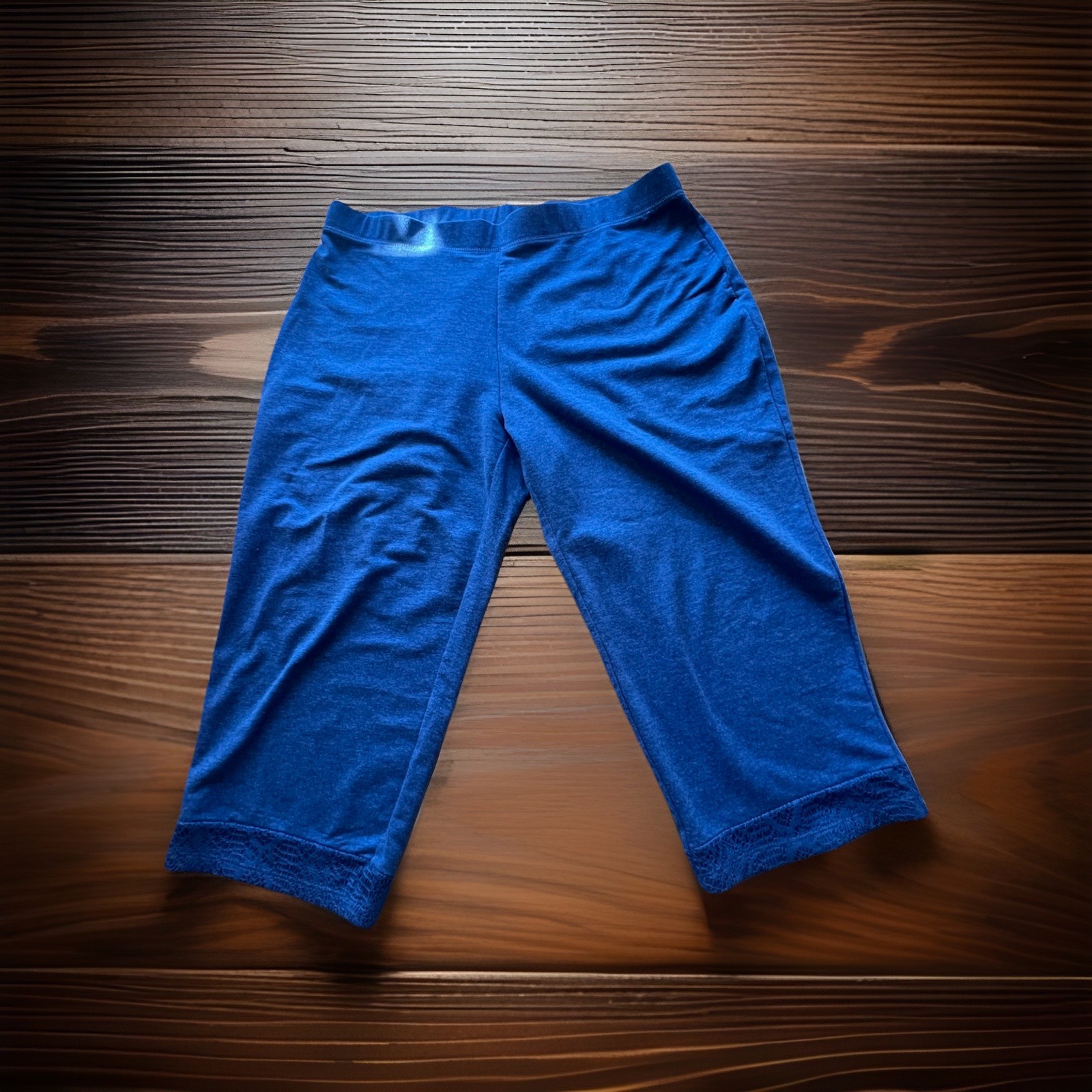 Capri AV Cotton & Spandex 20 Inch Inseam Size 14/16 Blue