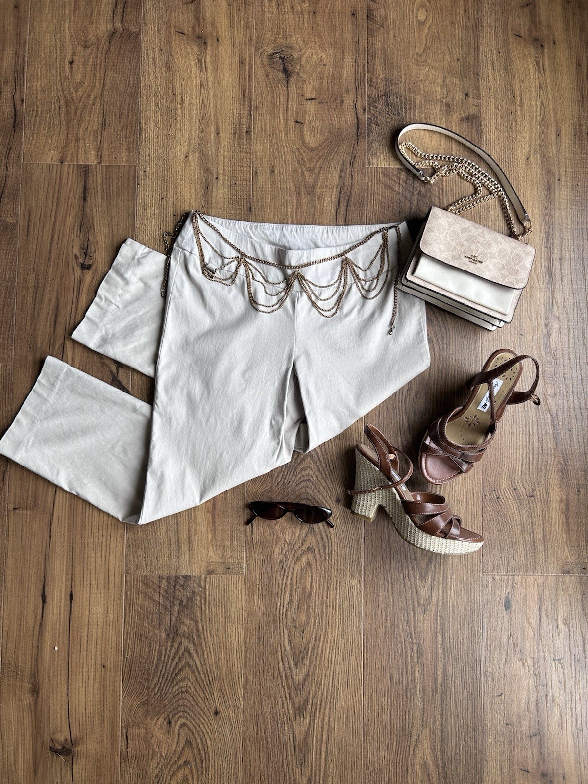 Rafaella Beige Straight Leg Capri Pants 2000’s Y2K Style Size 6 28 29