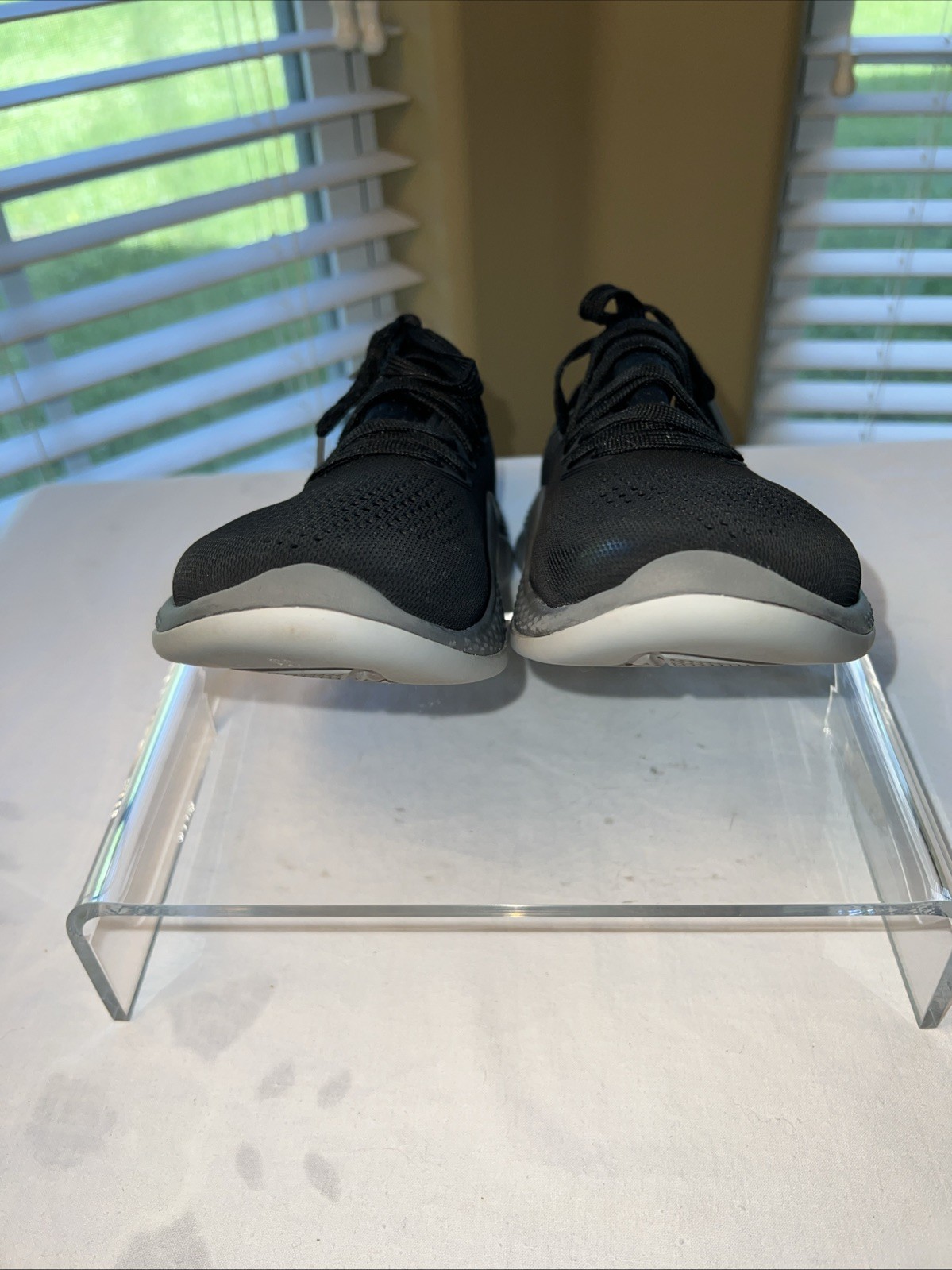 Crocs LiteRide 360 Pacer Black Slate Grey Athletic Shoe Men Sz 8 Lace Up Casual
