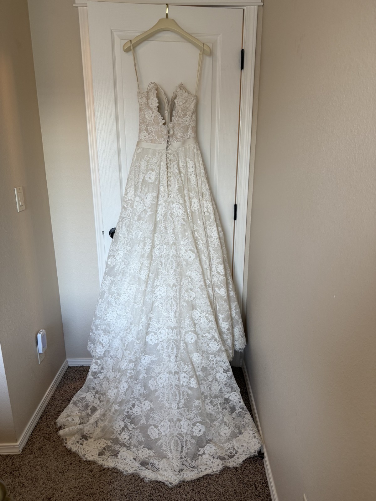 Tulisa by Caroline Castigliano Chantilly Lace Wedding Gown New Classic