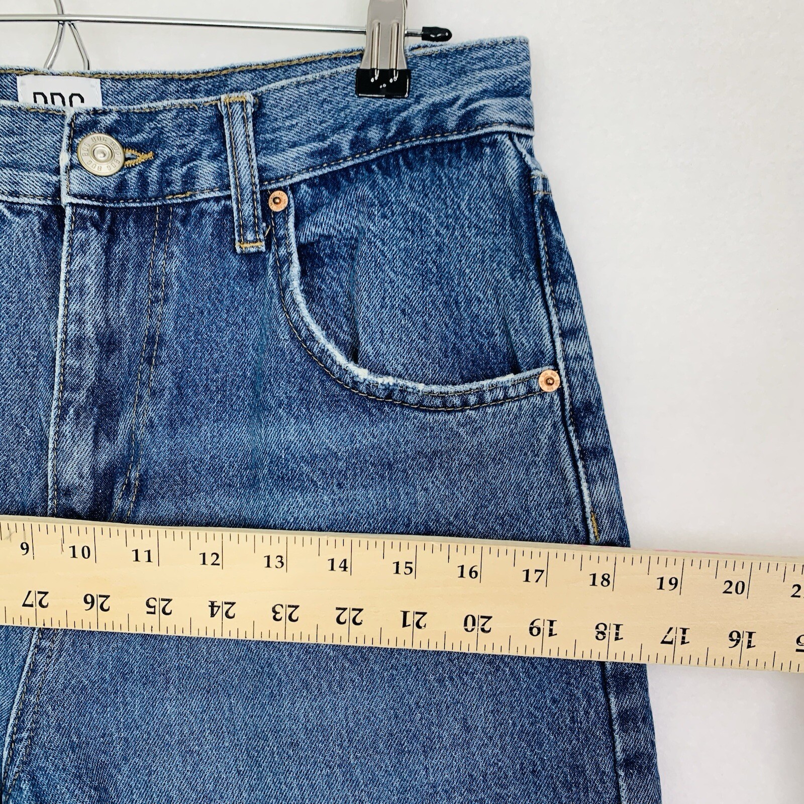 BDG Urban Outfitters Jeans Boyfriend High rise Blue Denim Womens Size W29 x L32