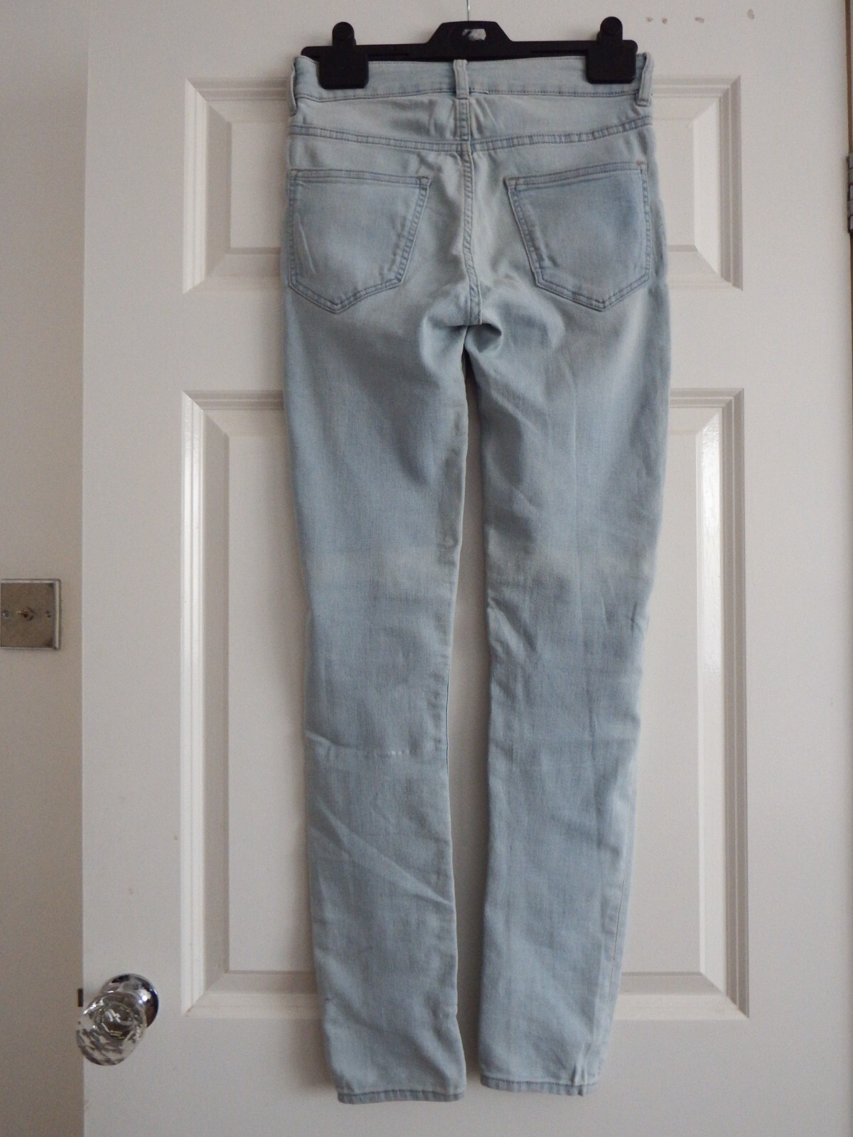 H&M Divided Light Blue Wash Denim Skinny Jegging Jeans Mid Rise Size 8 Stretchy