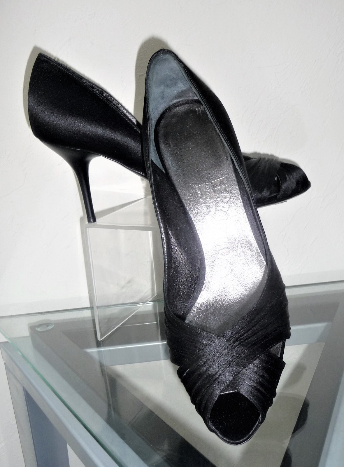 BEAUTIFUL $685 SALVATORE FERRAGAMO BLACK SATIN PEEP TOE EVENING HEELS SHOES 6.5B
