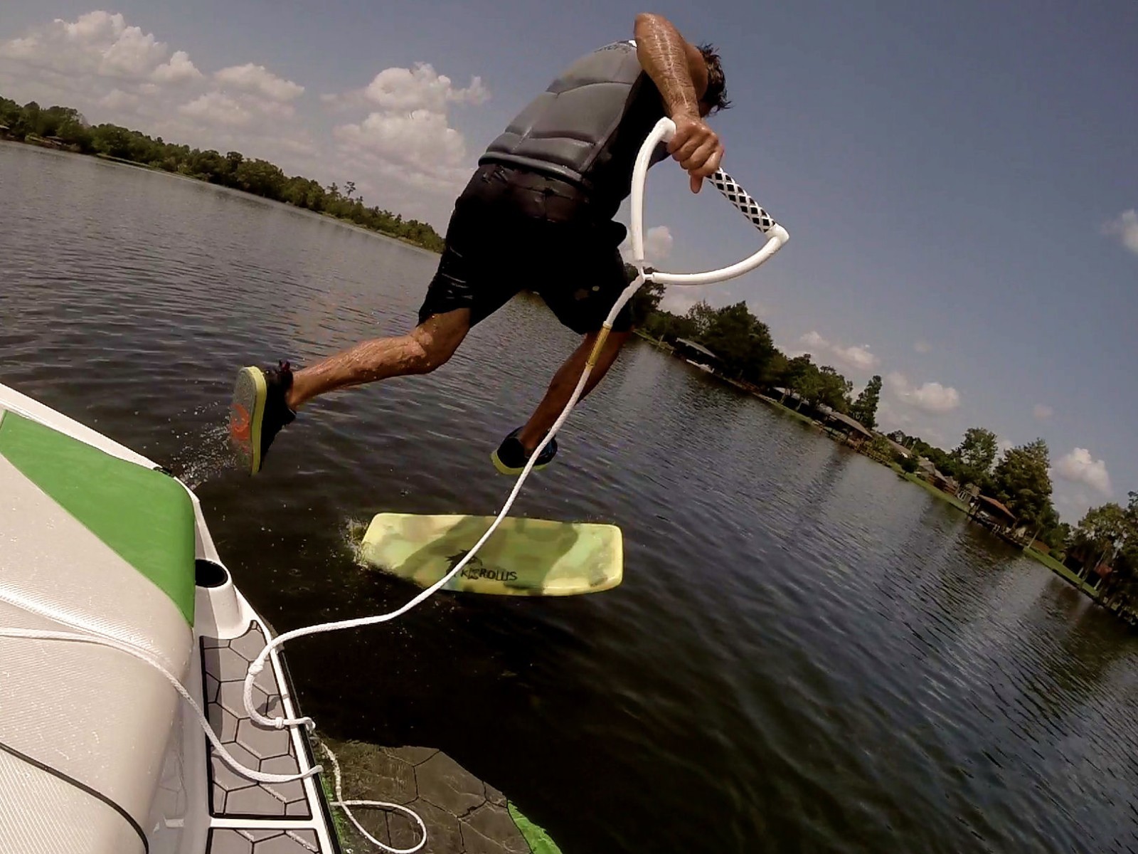 WATER SHOES! Liquid Krow by kKrows Size 7-8 Kayak, Wakeskate, Jetski, Fishing.