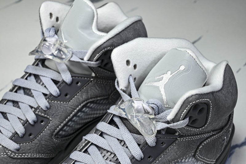 AJ 5 Retro Wolf Grey DD0587-002 Men’s Shoe Sizes 4-13 (New With Box)
