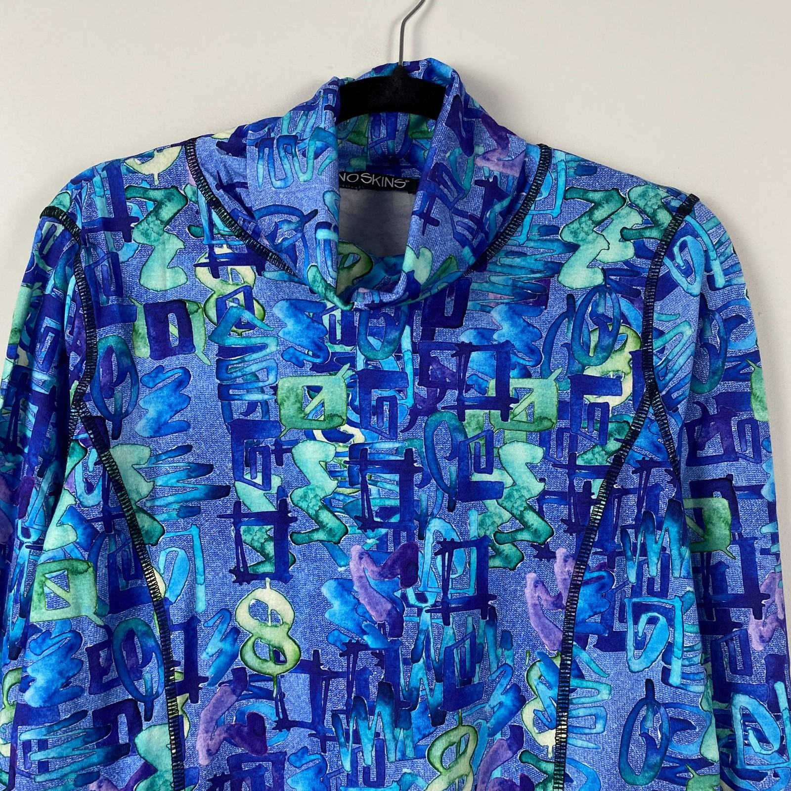 Snoskins Turtleneck Base Layer Top Womens Large Blue Hieroglyphics Stretch