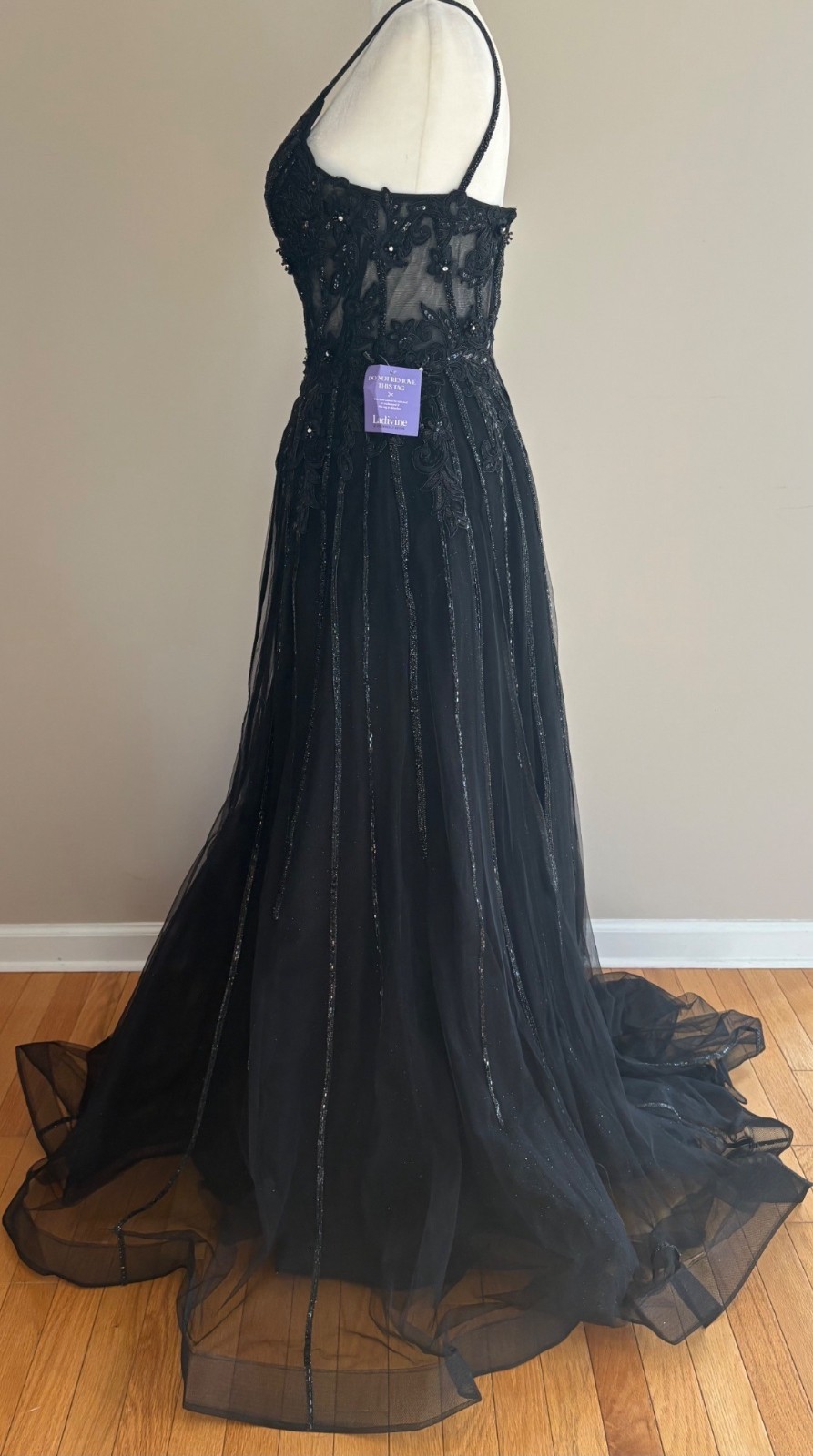Ladivine by Cinderella Divine NWT CD994 Black Beaded Illusion Tulle Gown Size 4