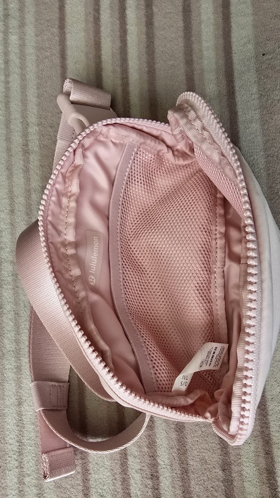Lululemon Everywhere Belt Bag Light Pink Crossbody Waist Fanny Pack Womens