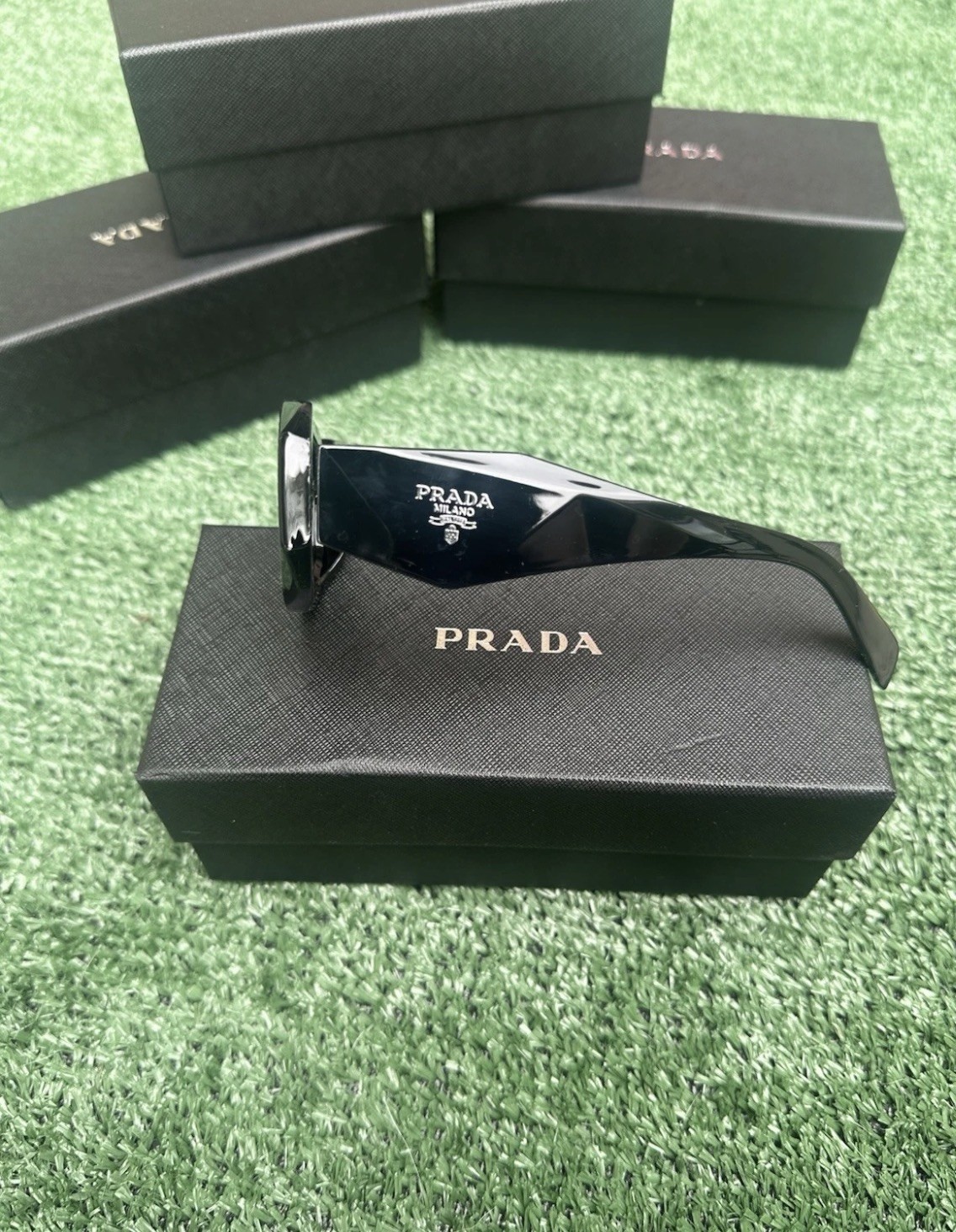 Prada Milano Glasses Unisex (Comes with identification card)