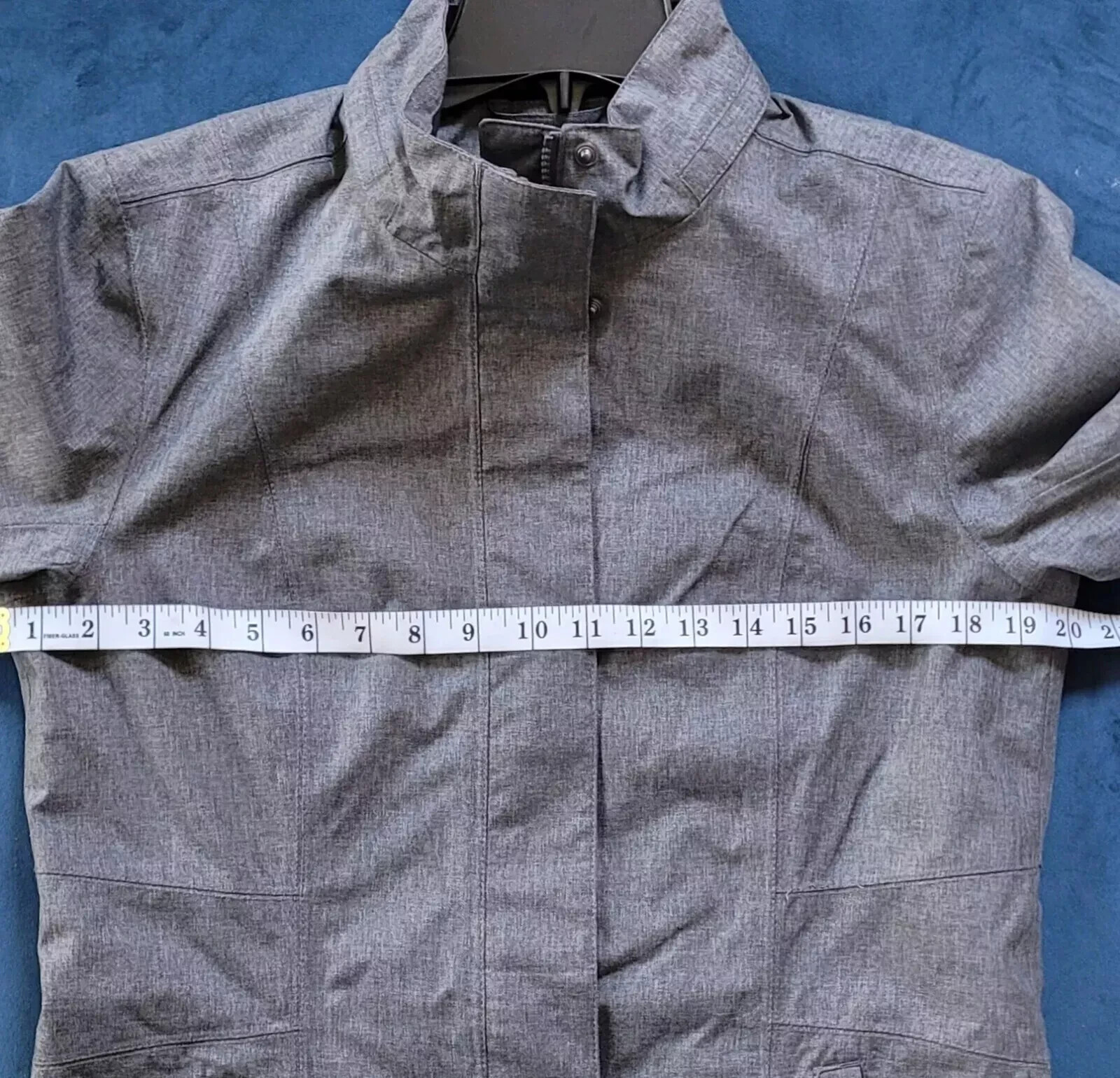 Eddie Bauer Women’s Girl on the Go Trench Coat, Medium Size, New