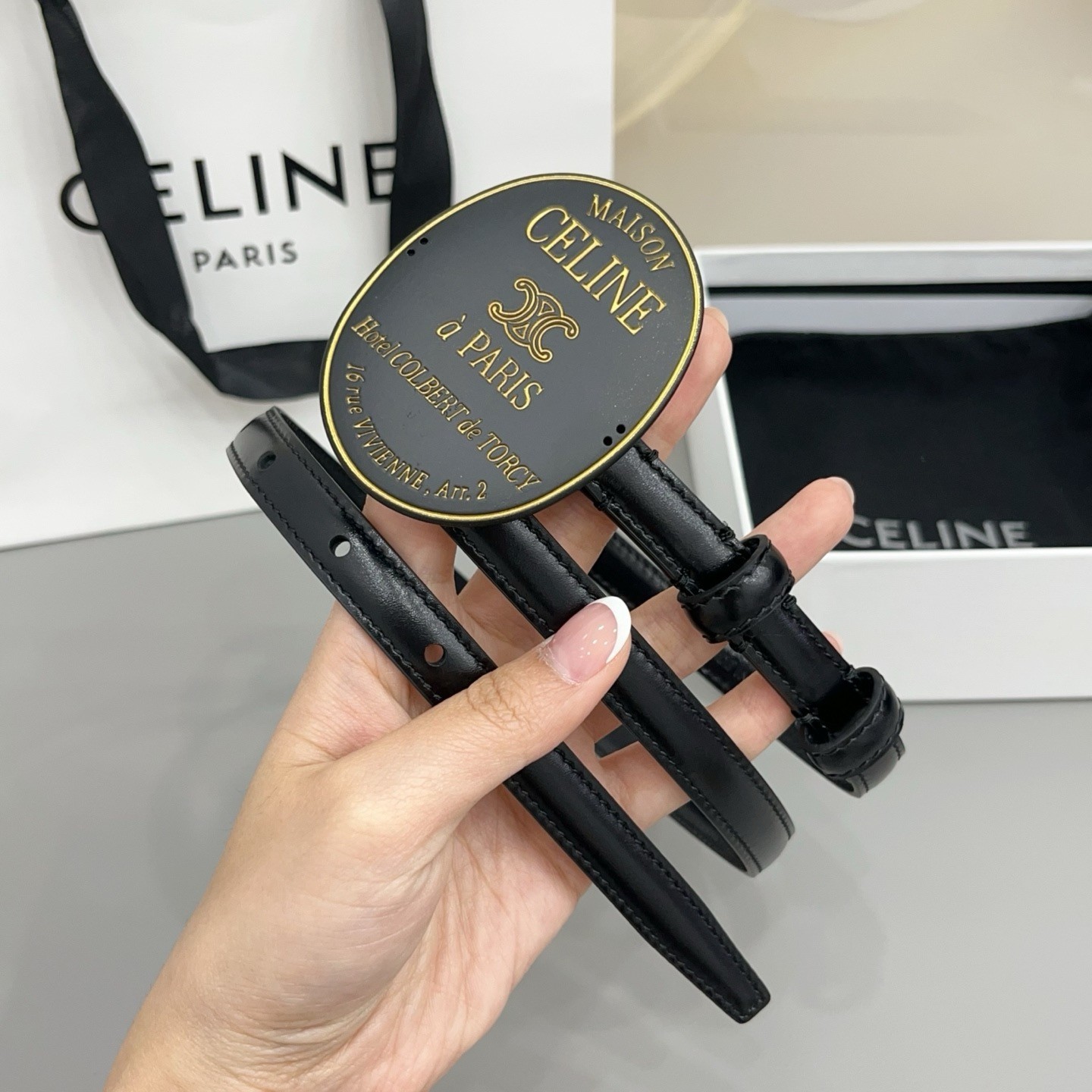 Women’s Celin*e 1.3cm/0.51in Black Leather Belt Black retro oval badge buckle
