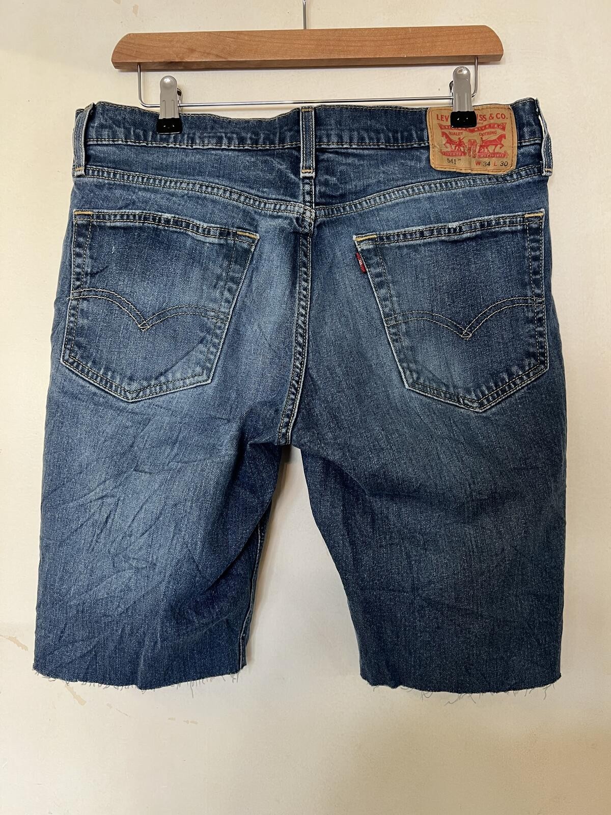 Levi’s 541 Short Blue Denim W34 *Cut off * Grade A