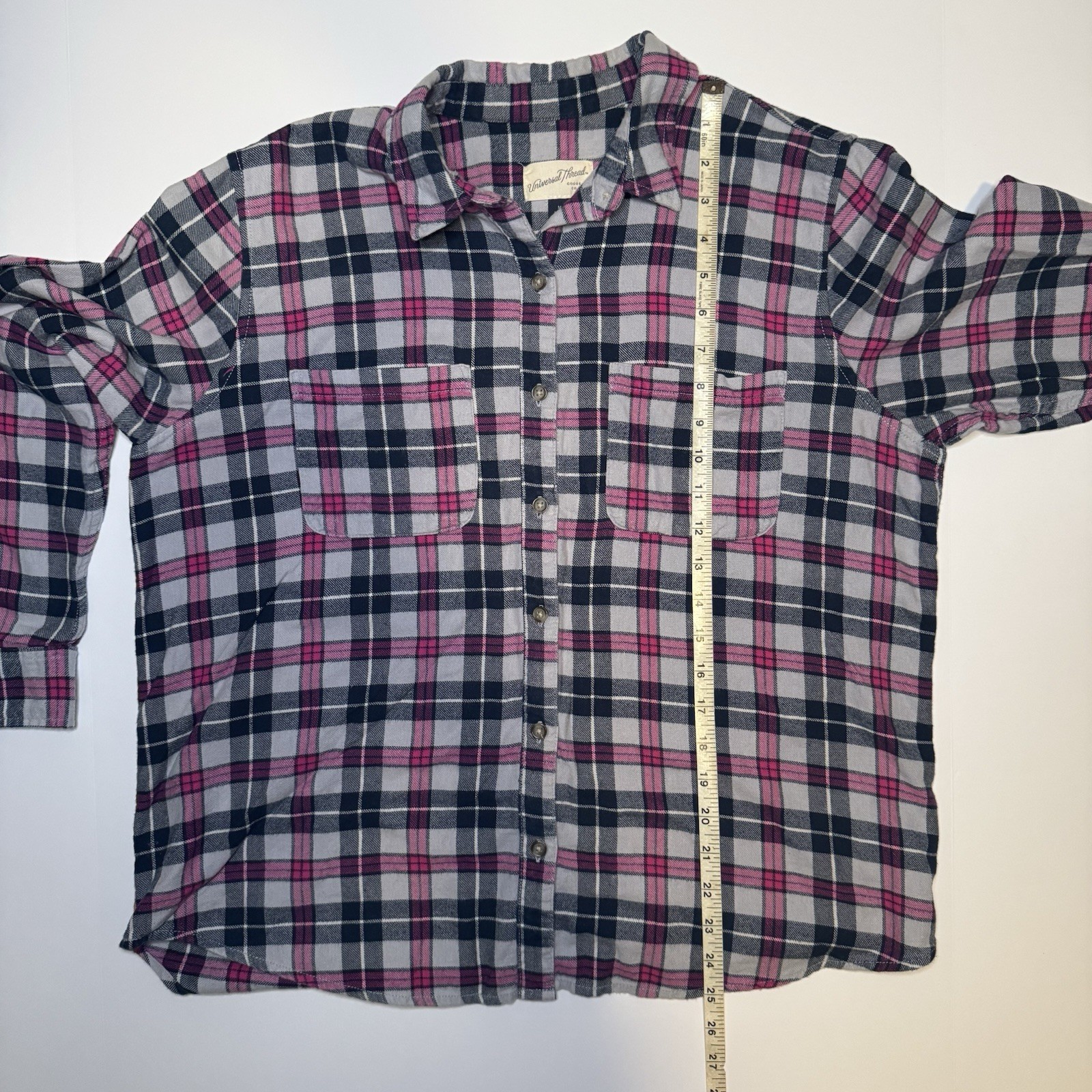 Universal Thread Oversized Flannel Long Sleeve Collared Button-Down Shirt