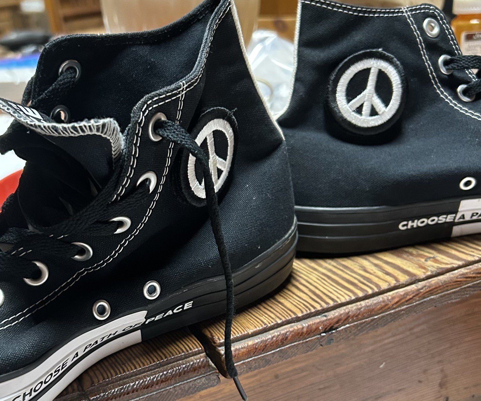 Converse MENS 10 Seek Peace Black White Chuck Taylor High Top Shoes Unisex