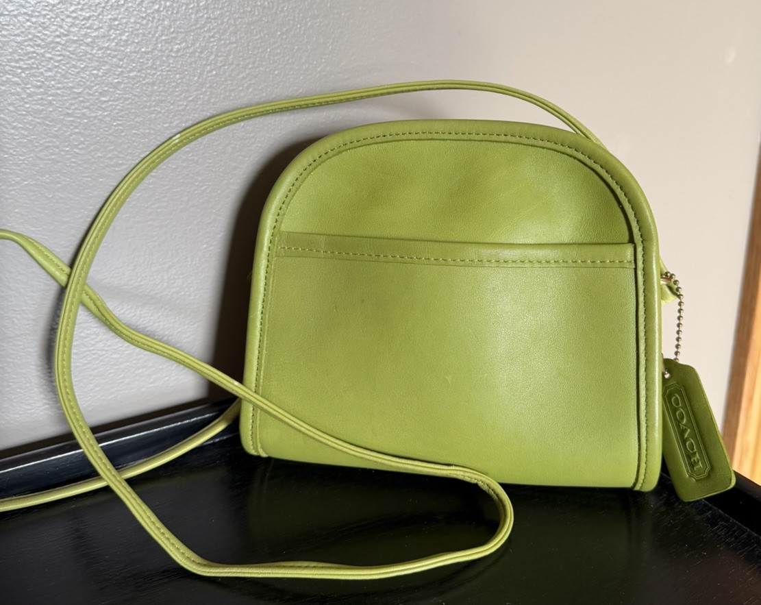 Vintage Coach rare leaf green Abbie 9017 leather purse