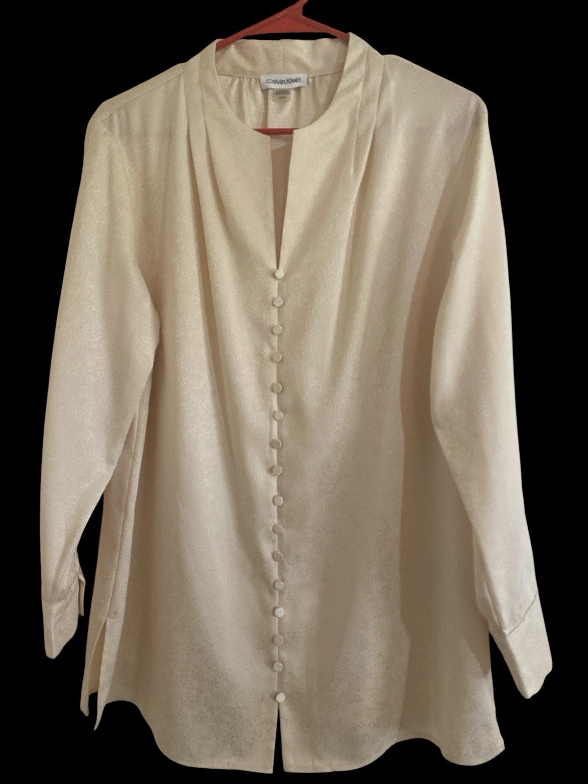 Clvin Klein Brocade Polyester Button Front Blouse W/ Cuffs. Size L / Beige