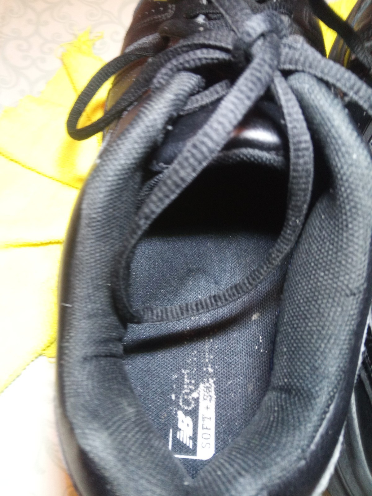 New Balance 608 Men’s Size 8.5 4E Black Leather Running Shoes