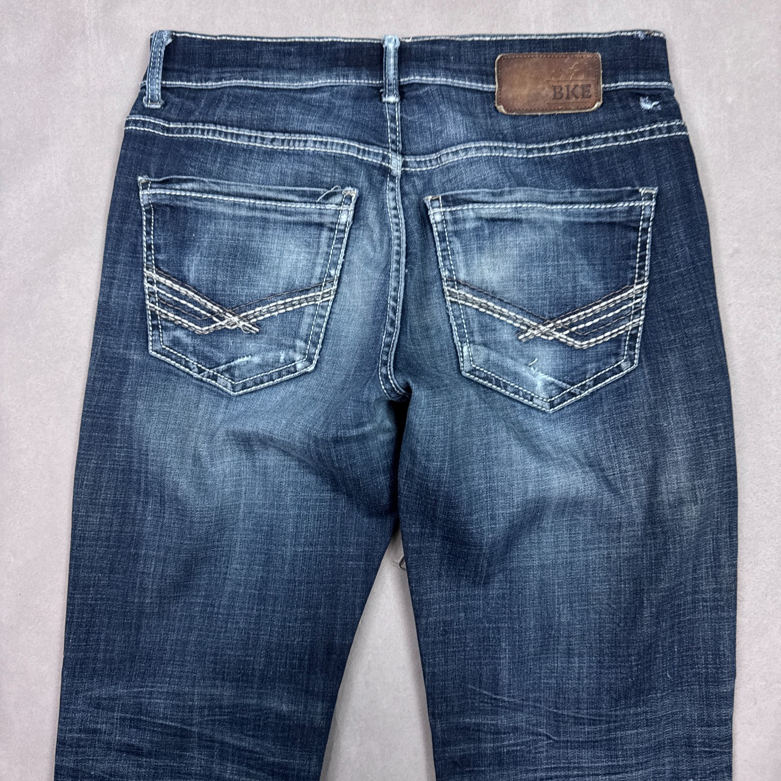 BKE Buckle Jeans Mens 30×32 Blue Aiden Pants Ultra Stretch Distressed Dirty Wash