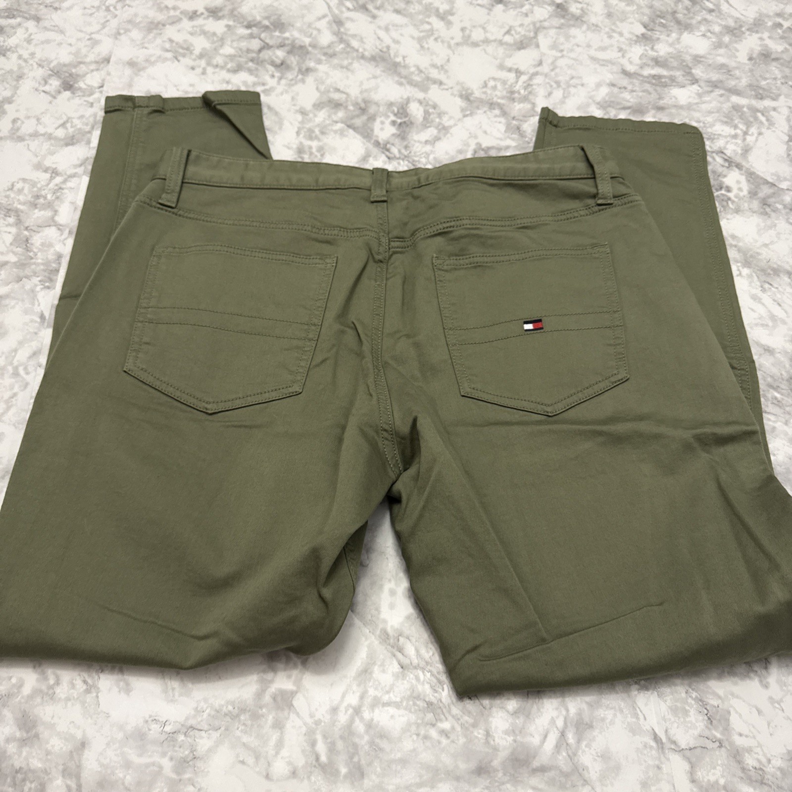 Tommy Hilfiger THFlex Men’s Olive Green Chino Size 34×32 Stretch Straight Slim