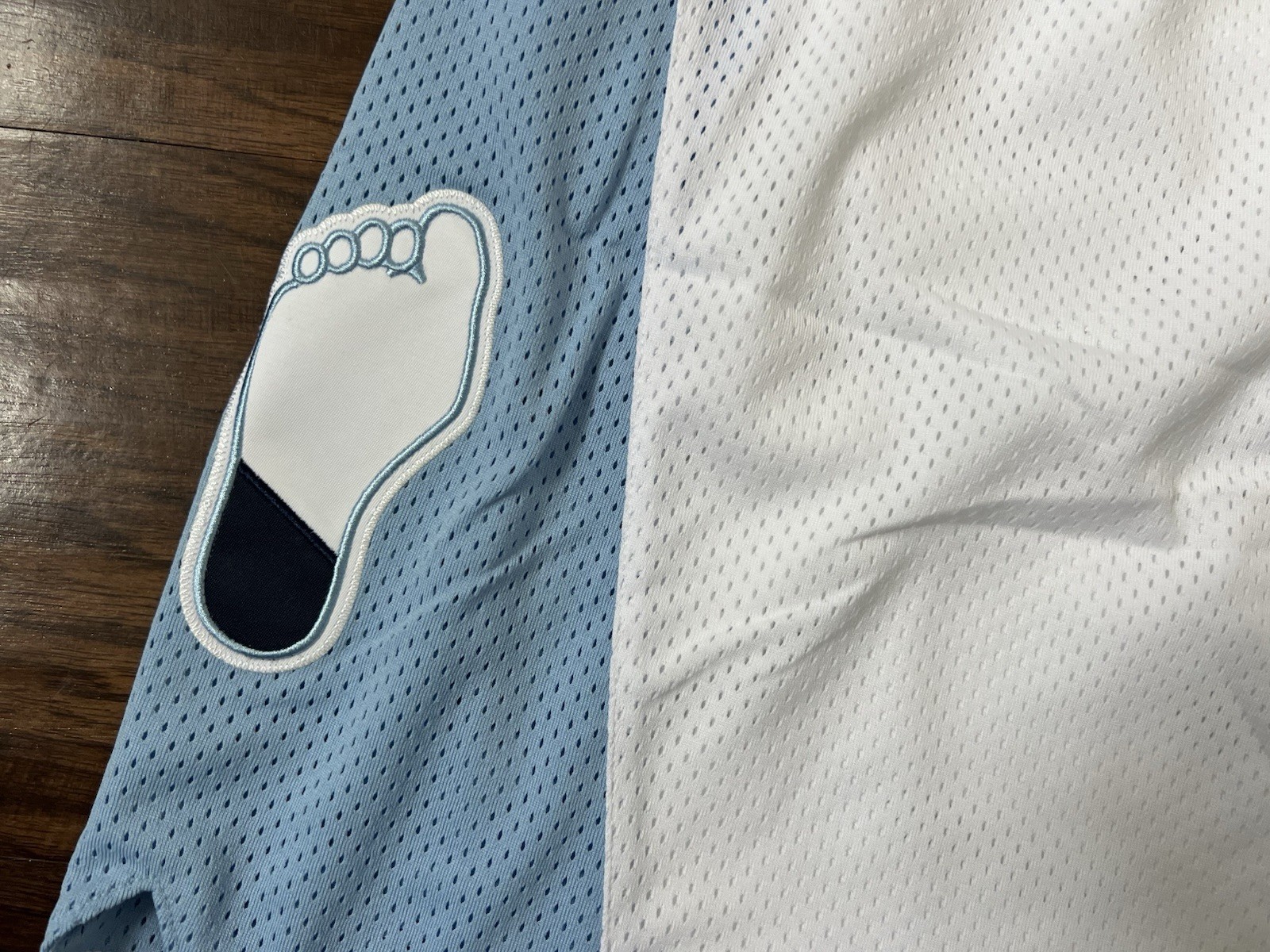 Mitchell & Ness North Carolina Tar Heels 1983 White Authentic Shorts M-2XL UNC
