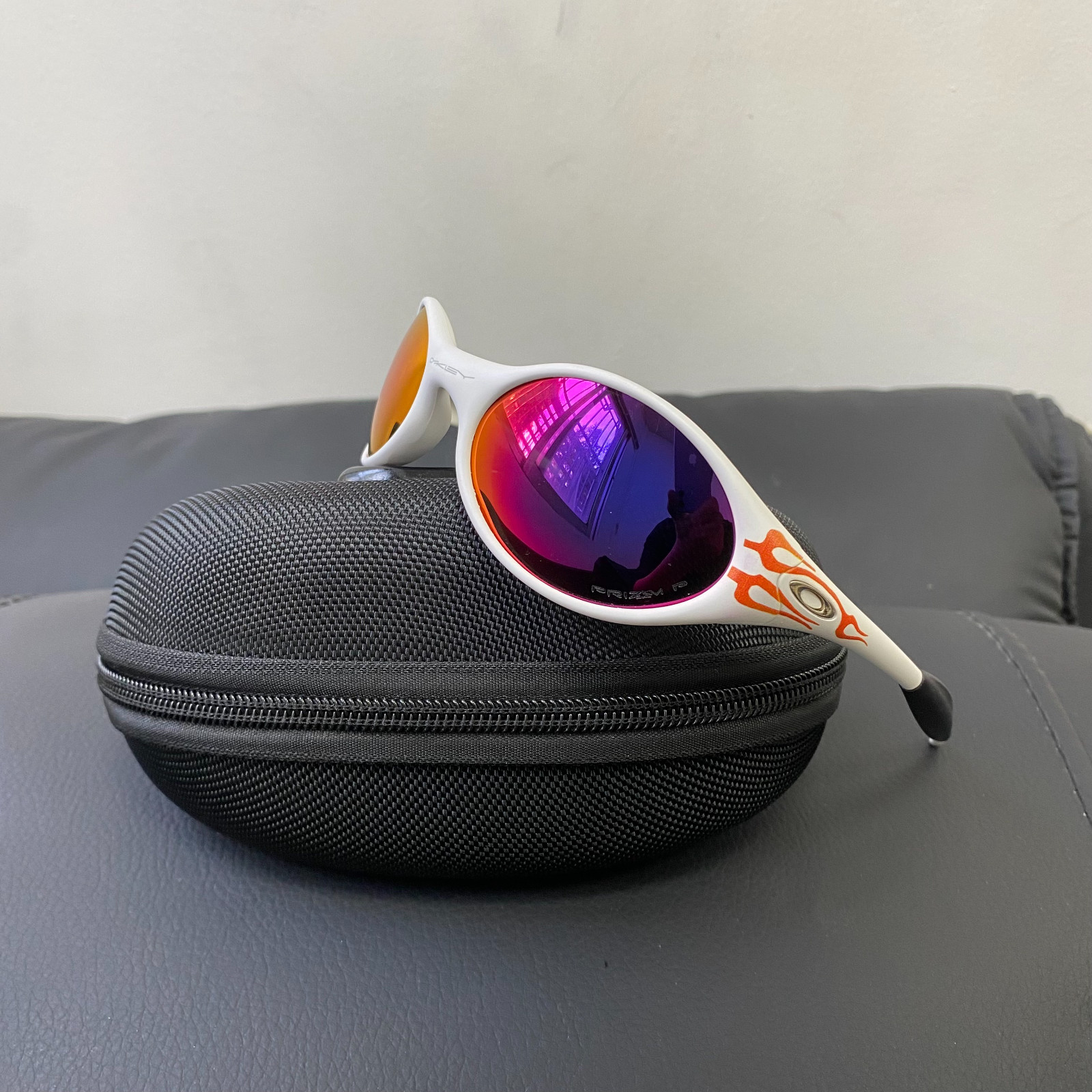 Vintage Oakley Eye Jacket Lightweight Polarized Red ​Lenses White Frames