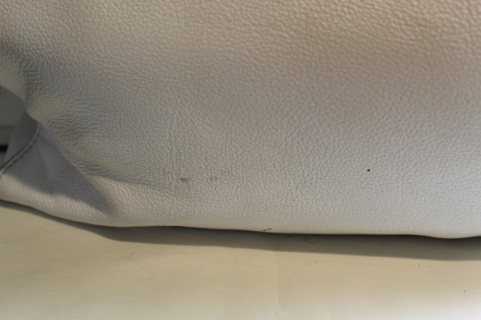 Michael Kors White Pebbled Leather Hobo Handbag Purse w/ Brass Detail Ex-Large