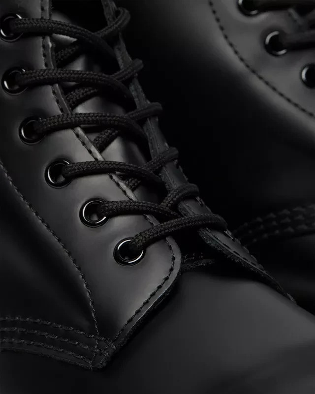 Dr. Martens 1460 Smooth Leather Lace Up Boot Smooth Black 11822006 Size M-5 – W6