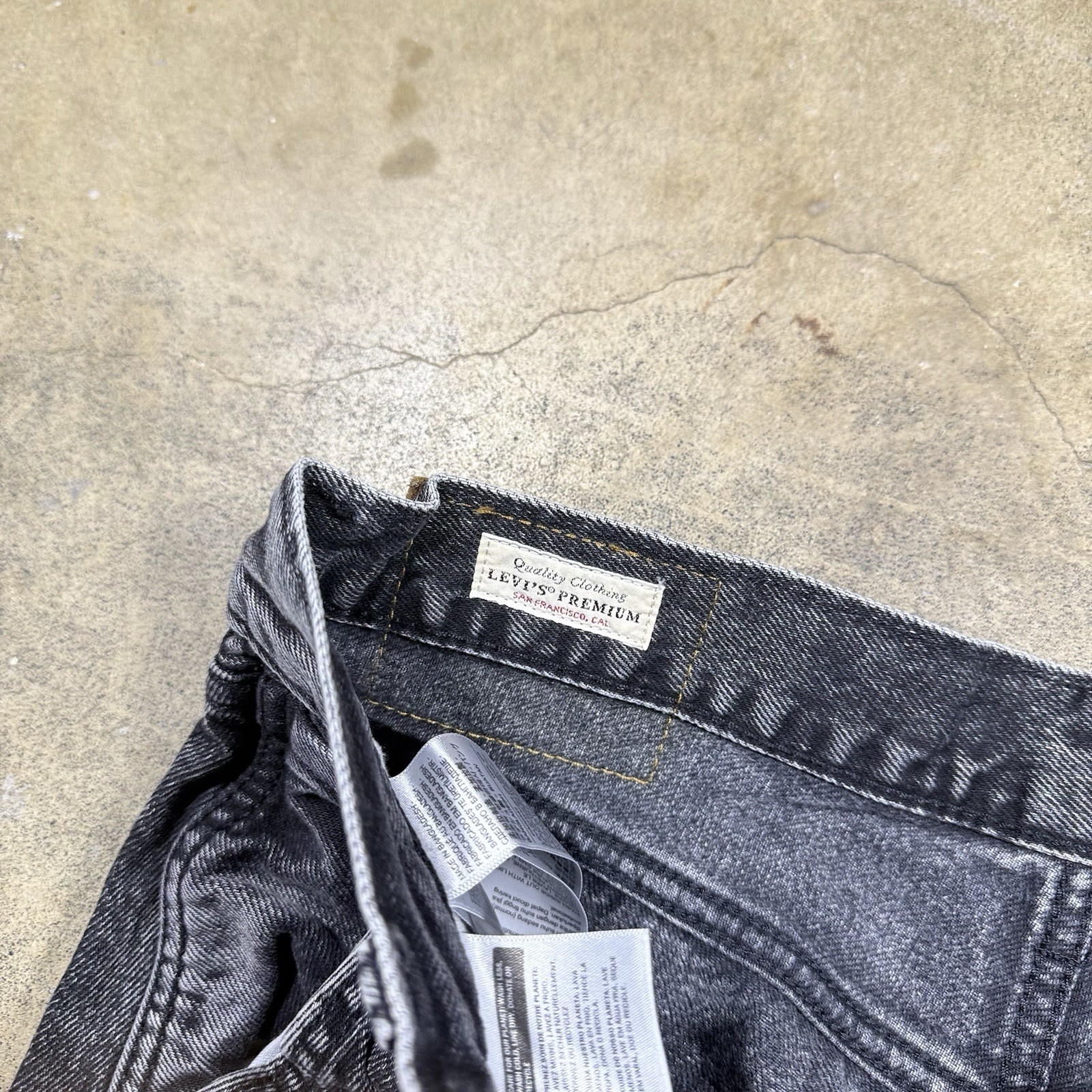 Levi’s Premium Lot 568 Stonewash Black Baggy 32×30 Cargo Jeans Mens Loose Fit