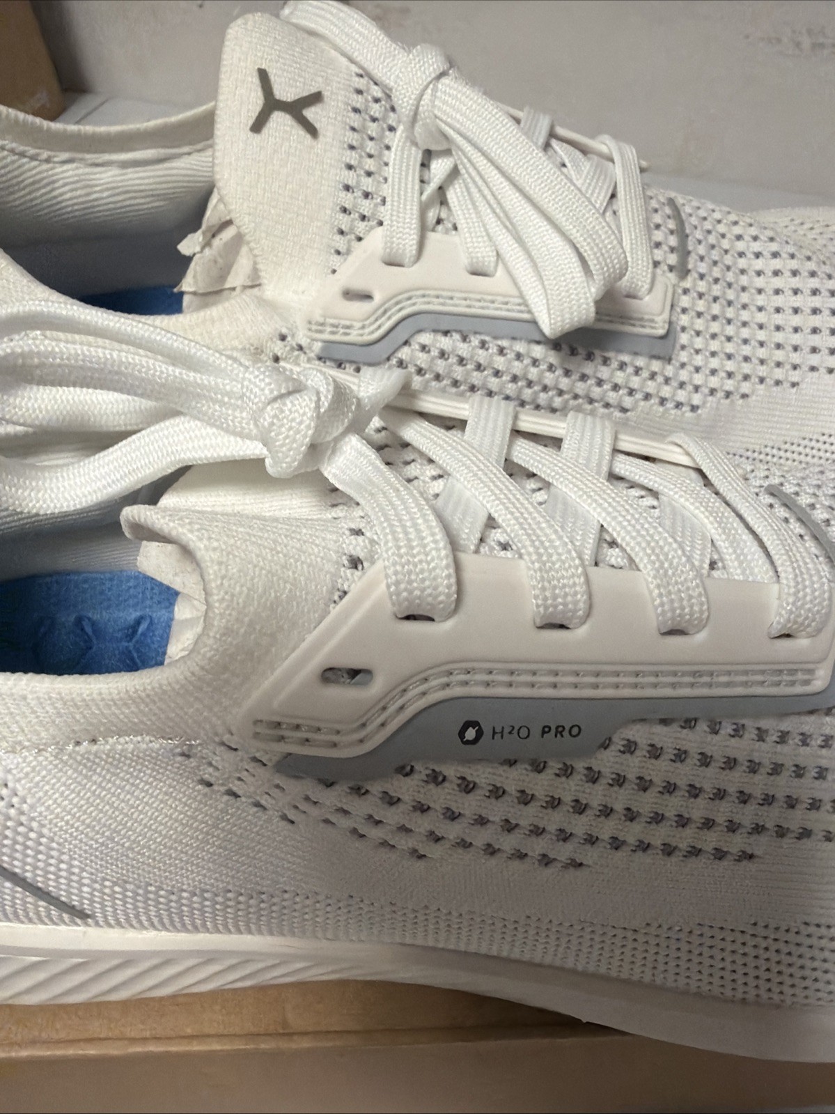 Flux Adapt Runner H2O Pro Unisex Size Men’s 8 / Women 9.5