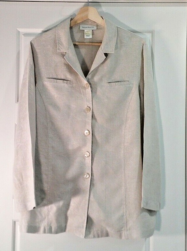 Susan Bristol linen L top ecru 5button front lapels breast pockets lightweight