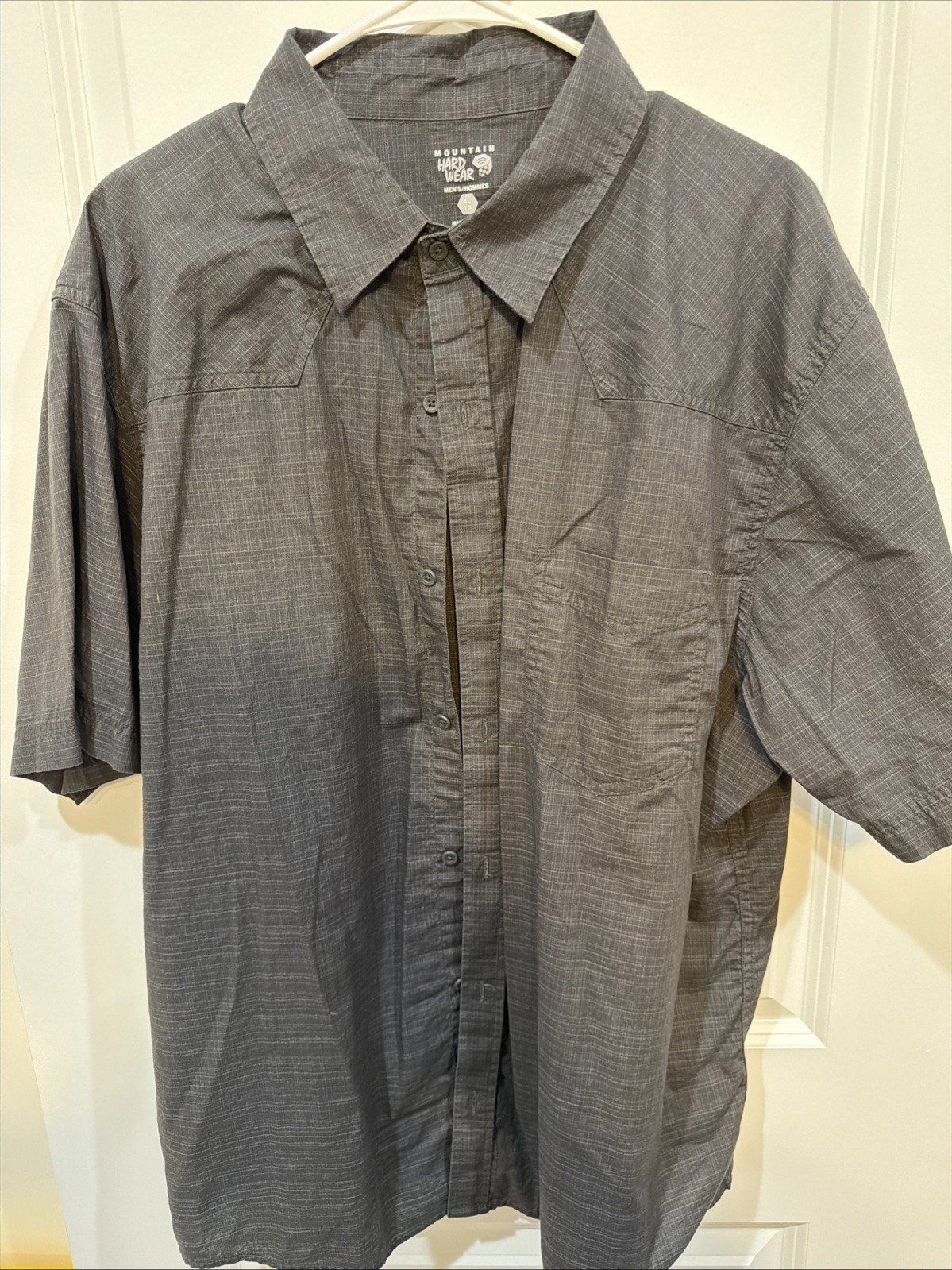 Mountain hardware Shirt XL