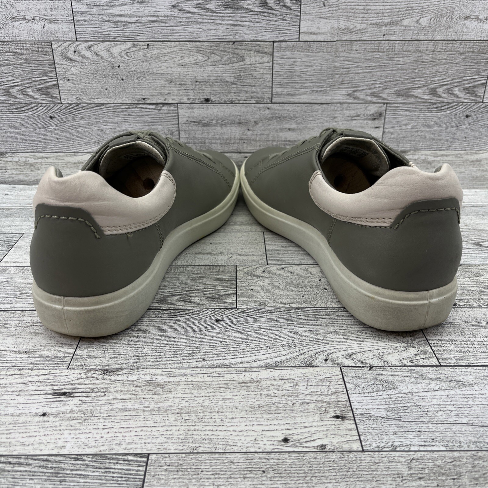 Ecco Soft 7 Gray Leather Shoes Sneakers Women Size EU 40 US 9-9.5