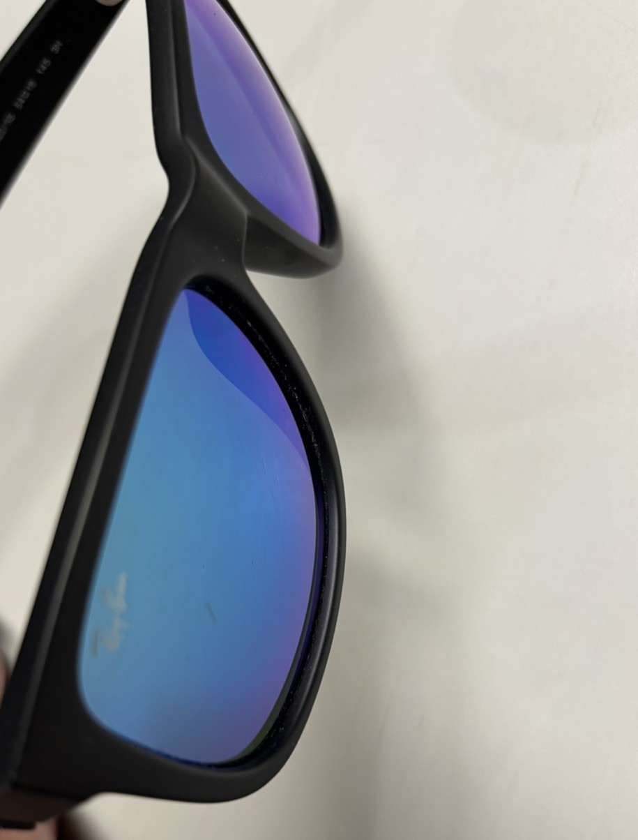 Ray-Ban RB4165 Justin 622/55 Black Sunglasses 54-16-145 Blue Mirrored Lens