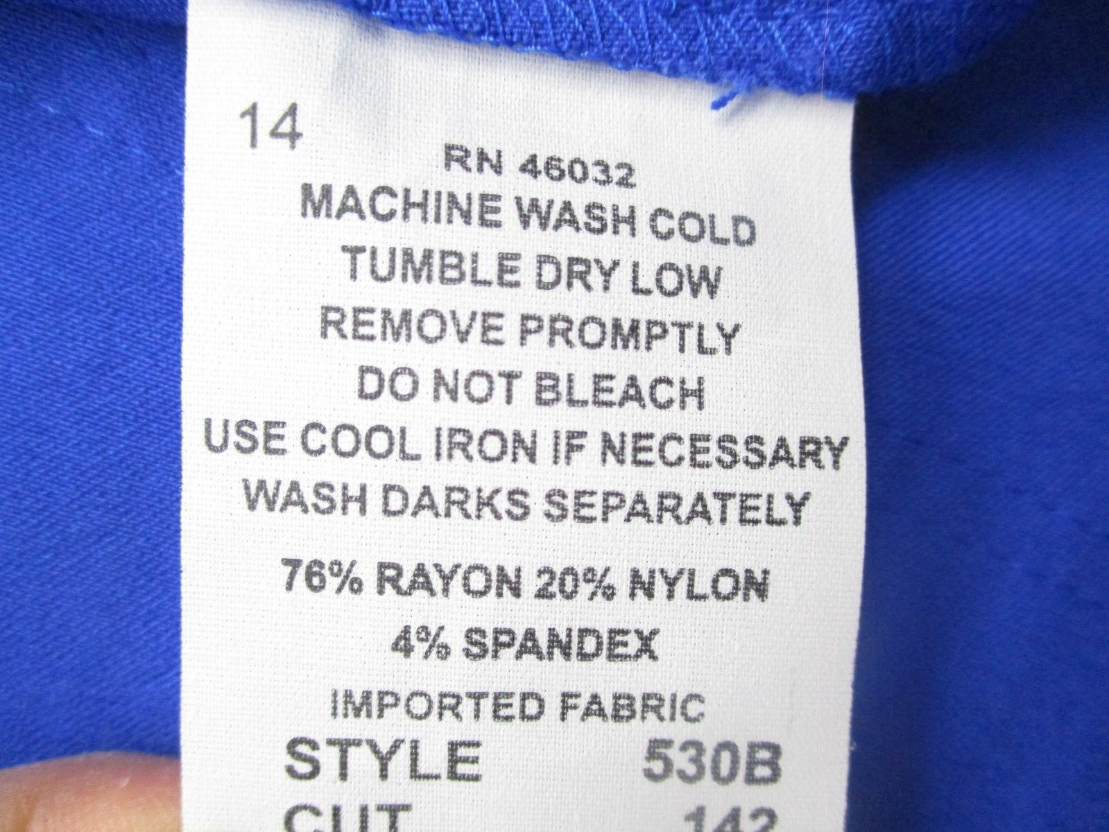 N Touch Pull-On Crop Pants Women’s 6 Blue Rayon Nylon Blend