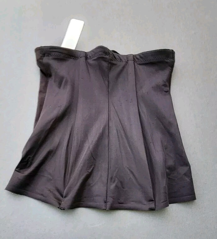NWT Slim Shaper by Miracle Brands M Black Waist Slimming Cincher