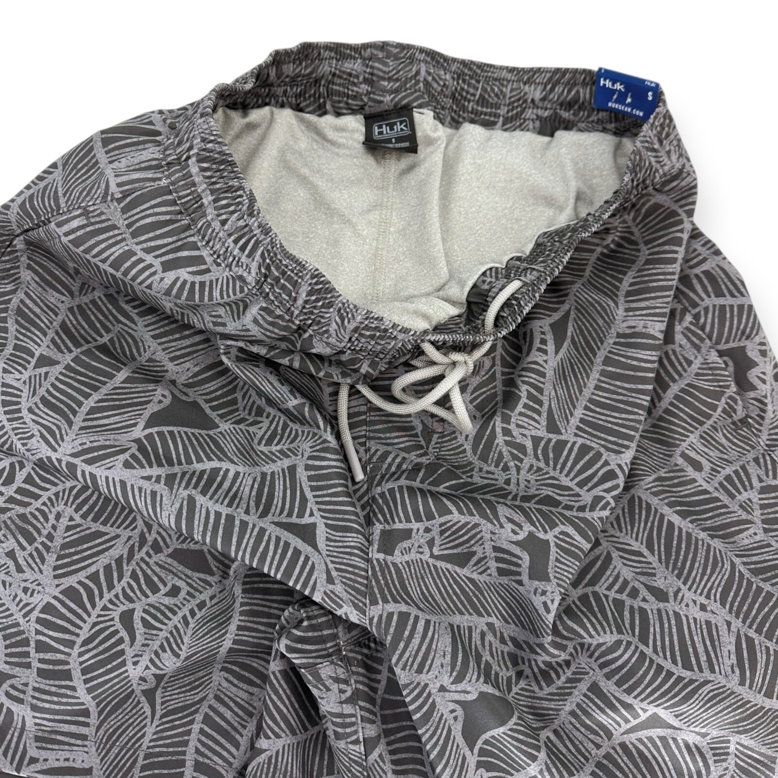 HUK Swim Trunks Linear Leaf LINED Volley Hybrid Short Size XXL NWT Volcanic Ash